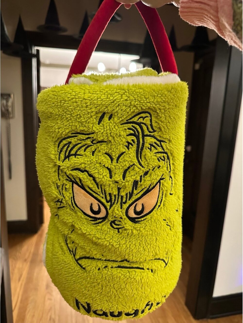 Dr. Seuss Feelin' Grinchy Throw Blanket
